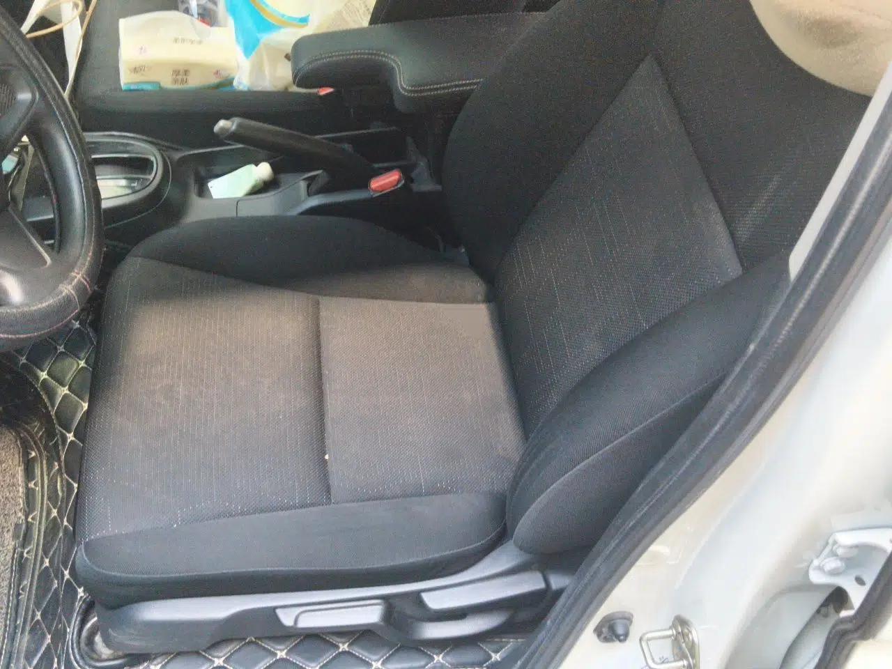 Honda Fit 2018 1.5L CVT Comfort Version — миниатюра 15