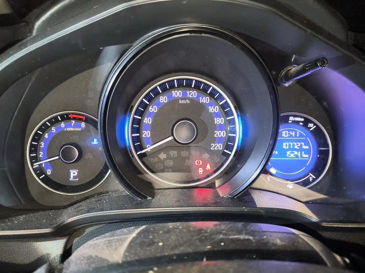 Honda Fit 2016 1.5L LXS CVT Comfort Sunroof Version — миниатюра 11