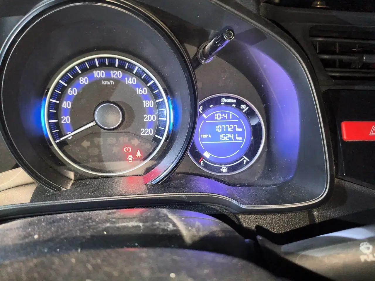 Honda Fit 2016 1.5L LXS CVT Comfort Sunroof Version — миниатюра 12