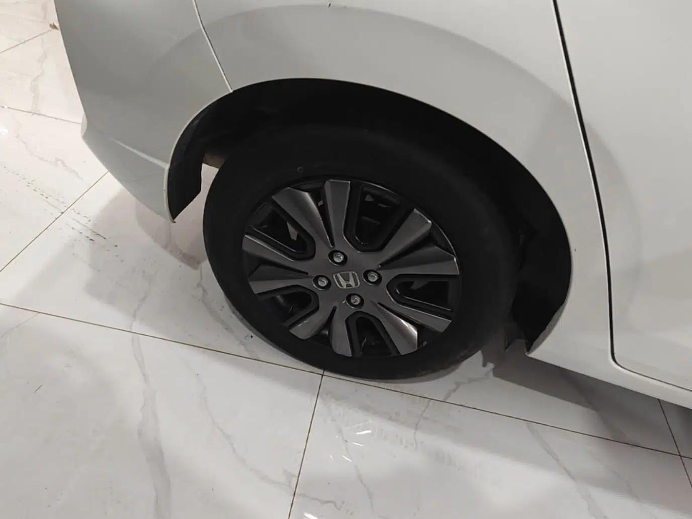 Honda Fit 2022 1.5L CVT Trendy Sunroof Edition — миниатюра 11