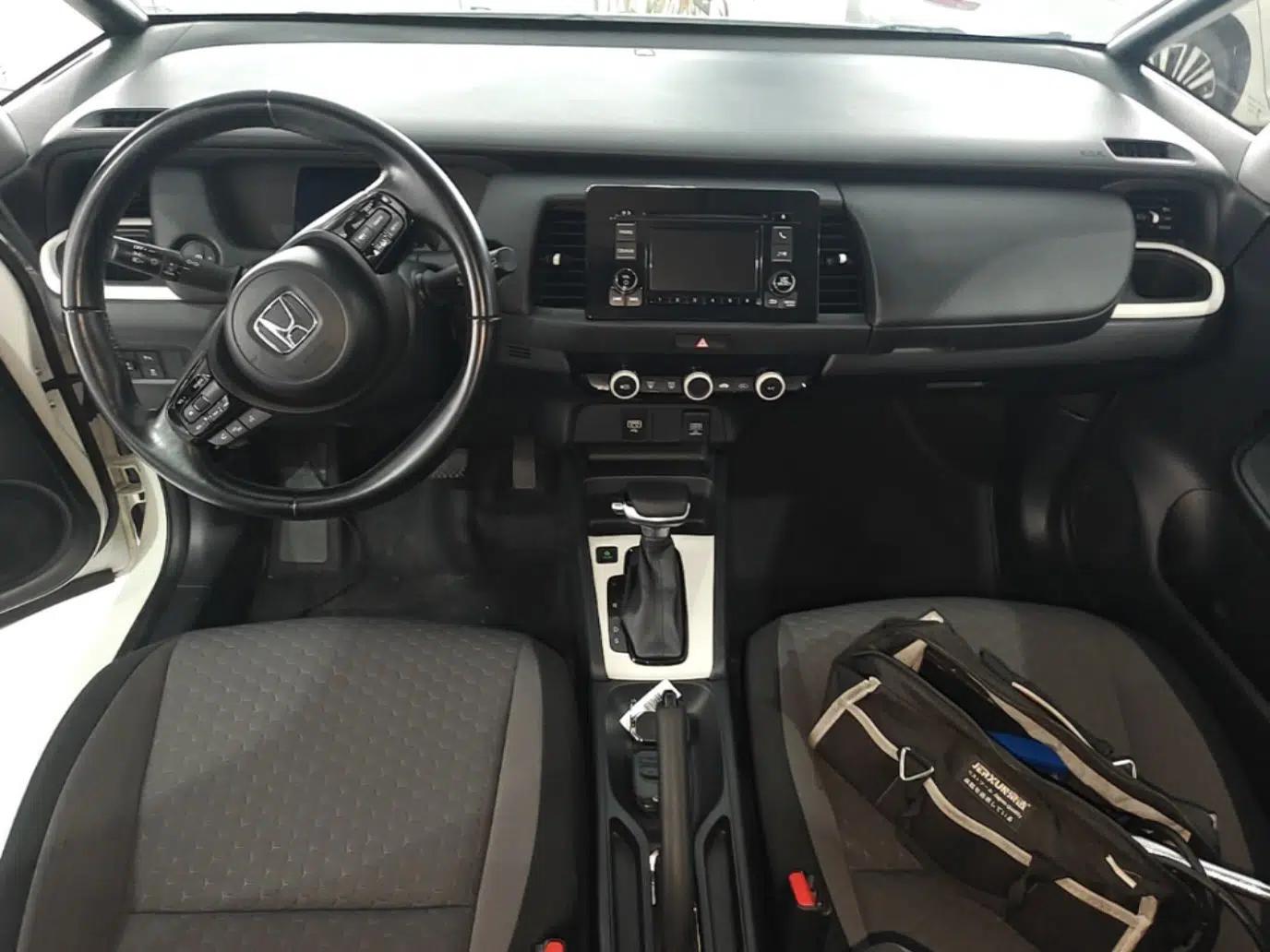 Honda Fit 2022 1.5L CVT Trendy Sunroof Edition — миниатюра 12