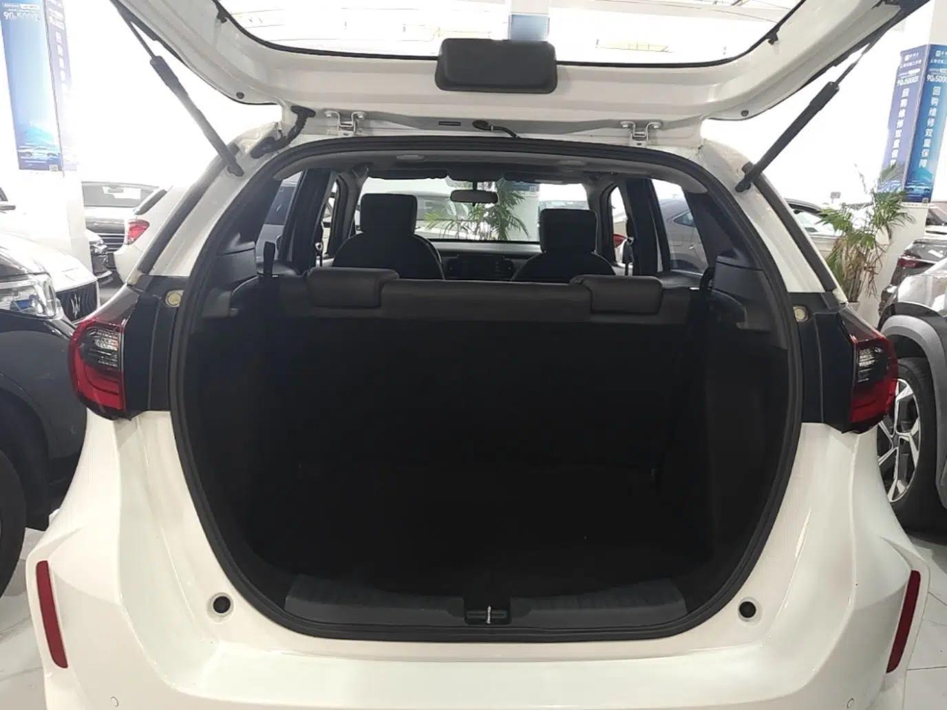 Honda Fit 2022 1.5L CVT Trendy Sunroof Edition — миниатюра 22