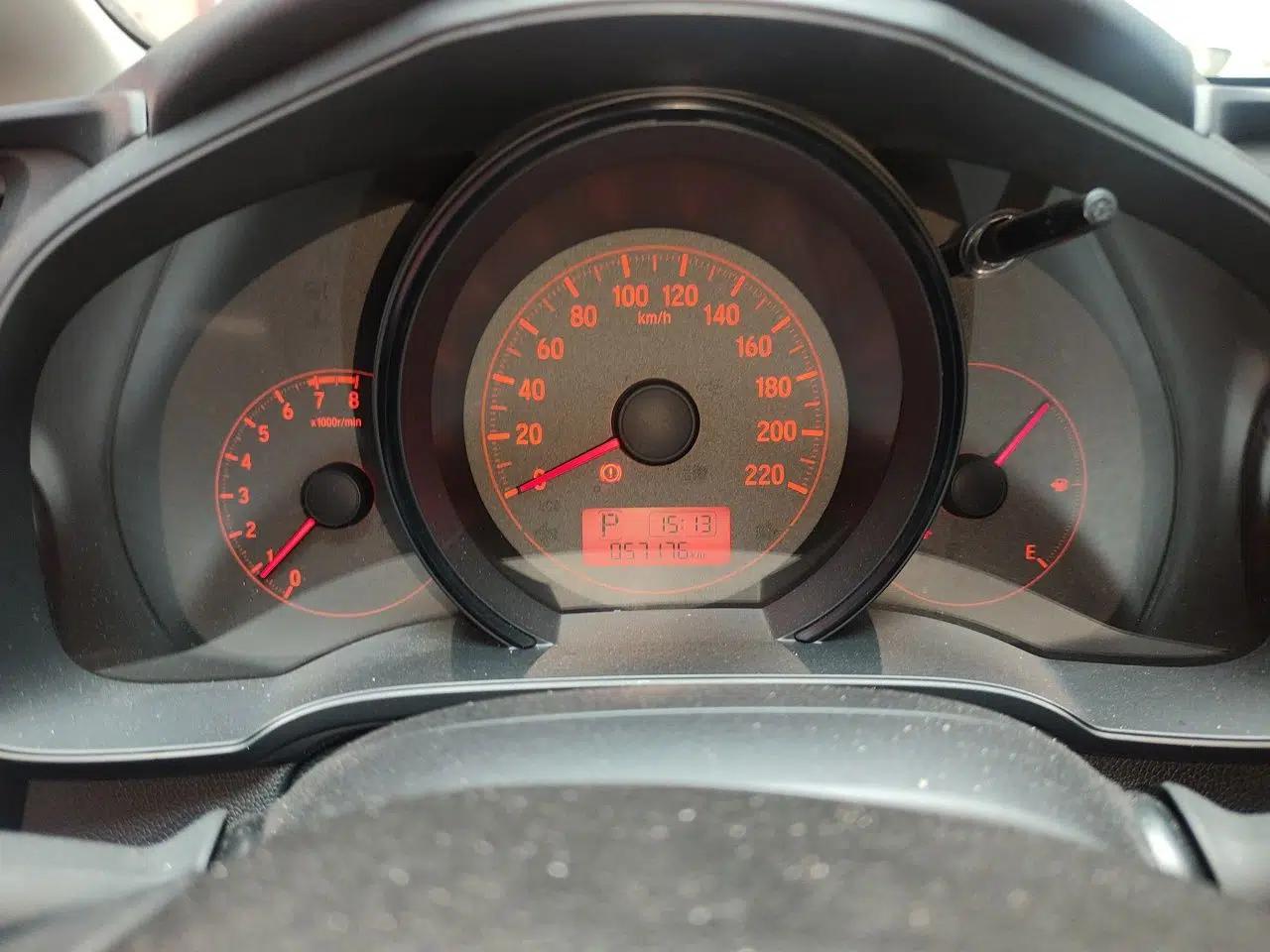 Honda Fit 2016 1.5L LX CVT Comfort Model — миниатюра 11