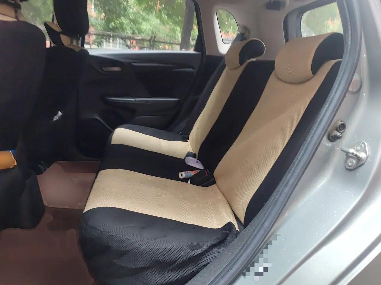 Honda Fit 2016 1.5L LX CVT Comfort Model — миниатюра 17