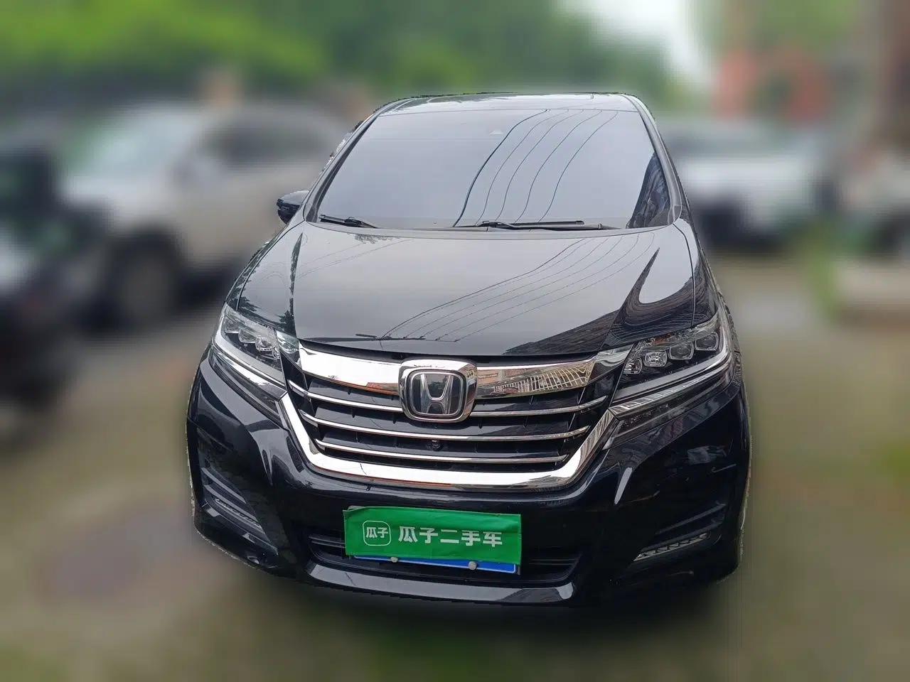 Honda Elysion 2016 2.4L Supreme Edition — миниатюра 2