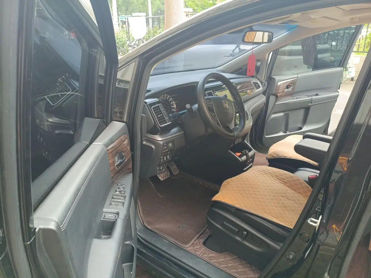 Honda Elysion 2016 2.4L Supreme Edition — миниатюра 16