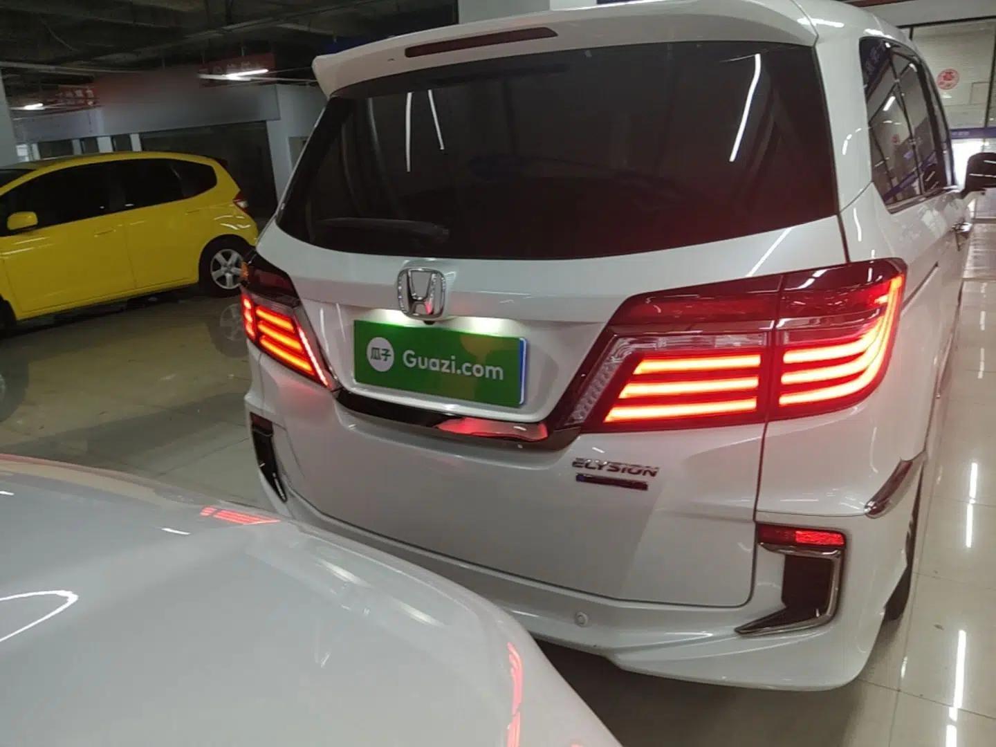 Honda Elysion 2019 2.0L Hybrid Comfort Edition — миниатюра 5