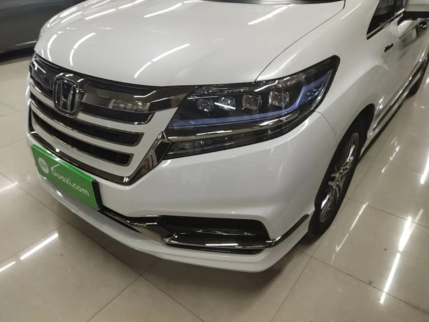 Honda Elysion 2019 2.0L Hybrid Comfort Edition — миниатюра 8
