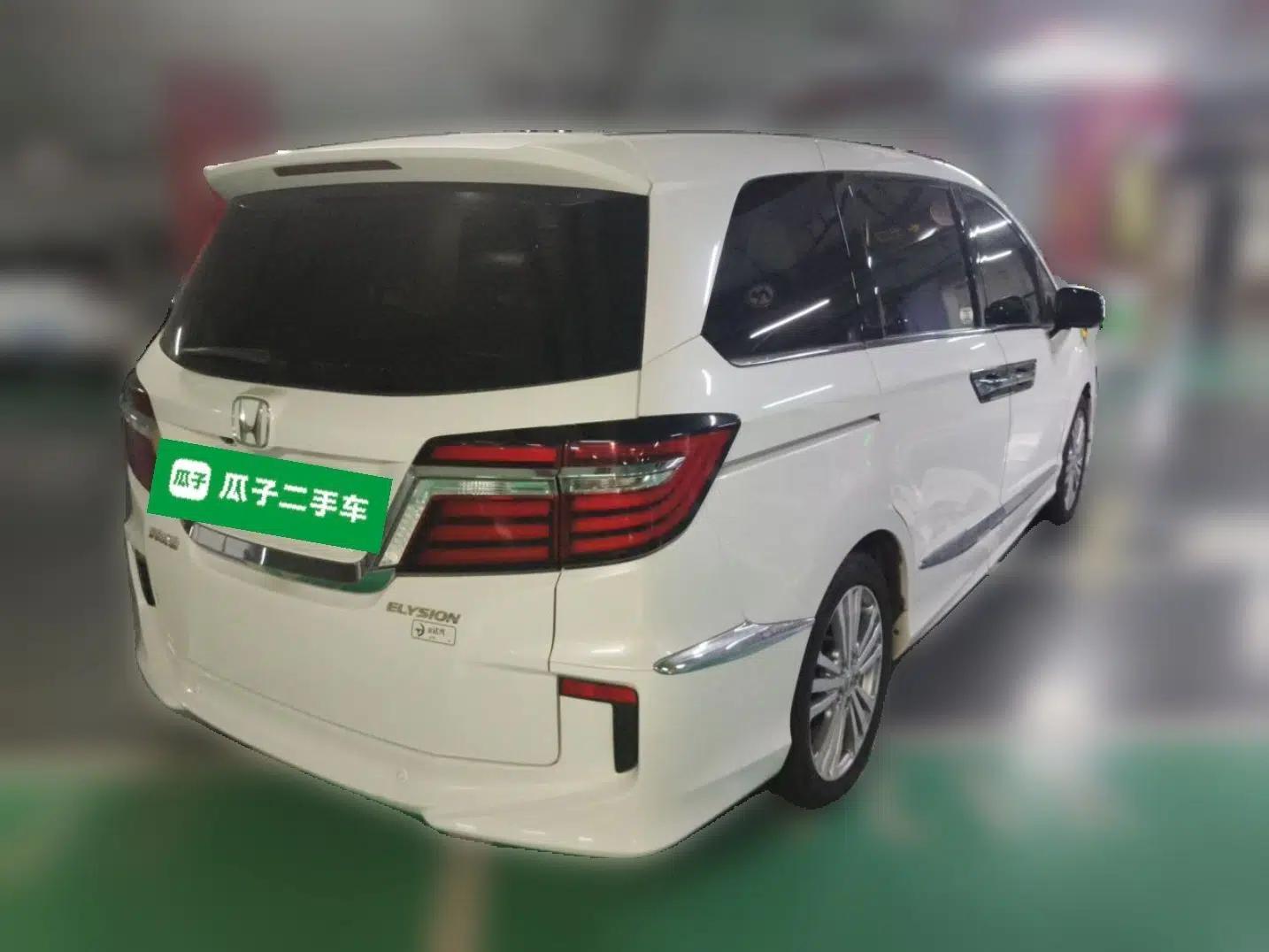Honda Elysion 2016 2.4L Style Edition — миниатюра 6