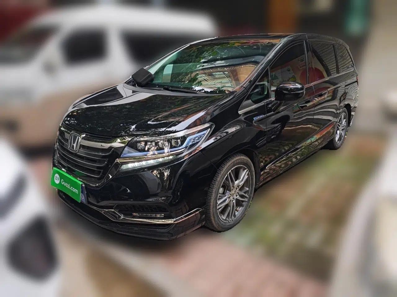 Honda Elysion 2019 2.0L Hybrid Luxury Edition — миниатюра 1