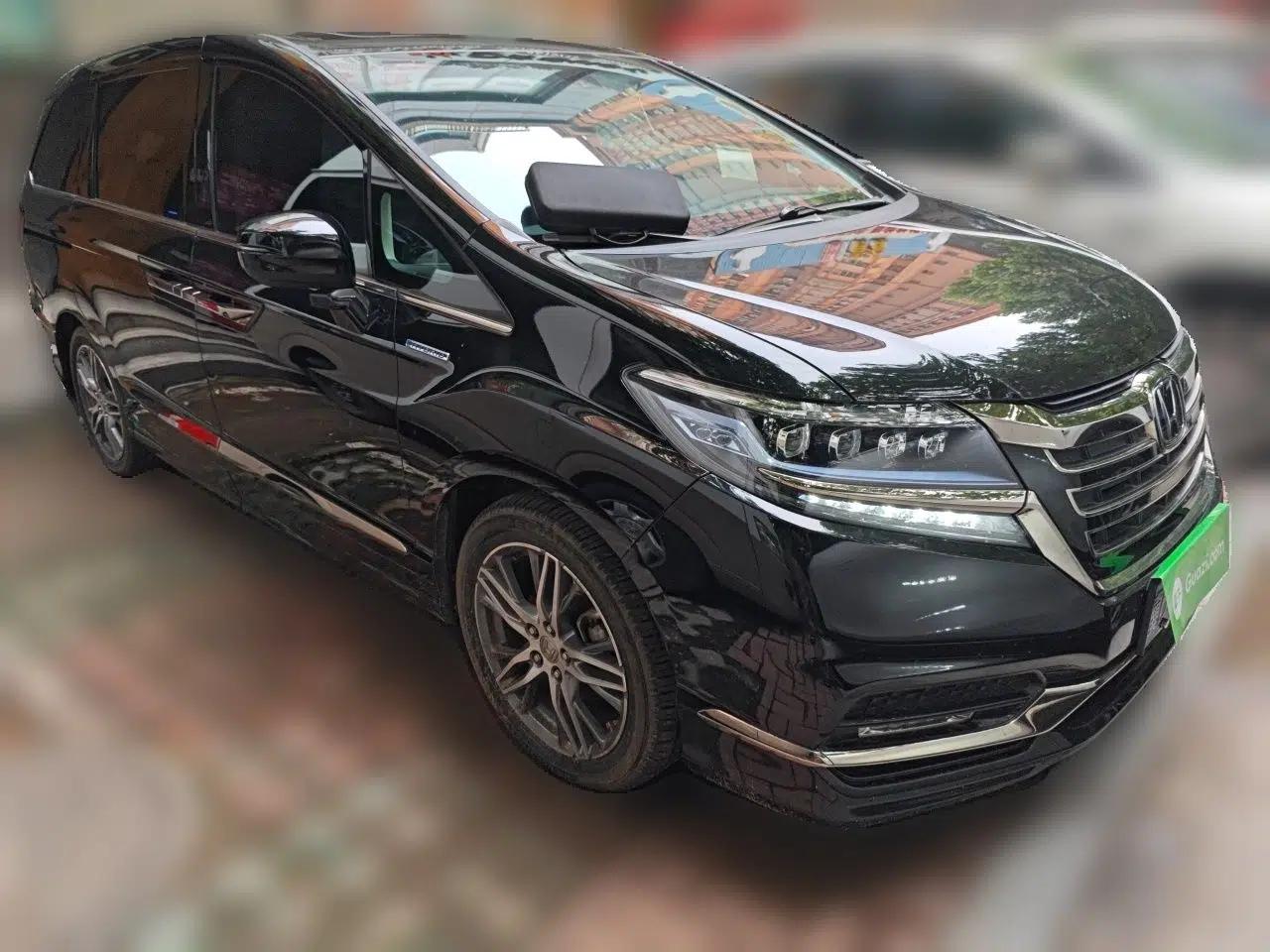 Honda Elysion 2019 2.0L Hybrid Luxury Edition — миниатюра 3