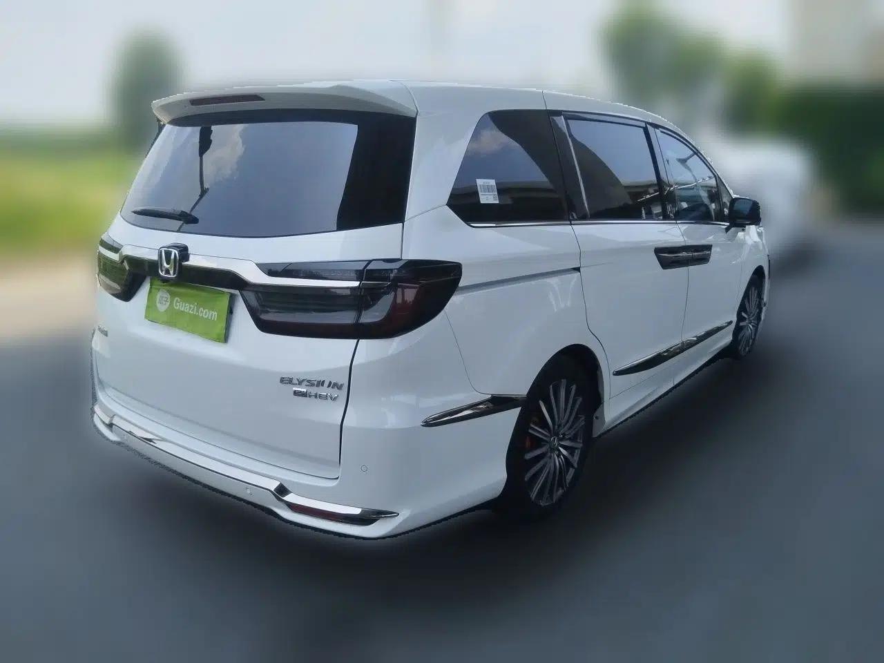 Honda Elysion 2022 2.0L eHEV Luxury Edition — миниатюра 6