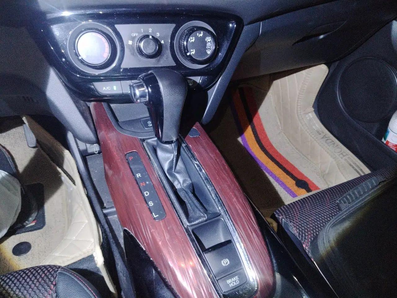 Honda XR-V 2015 1.8L EXi CVT Comfort Version — миниатюра 14