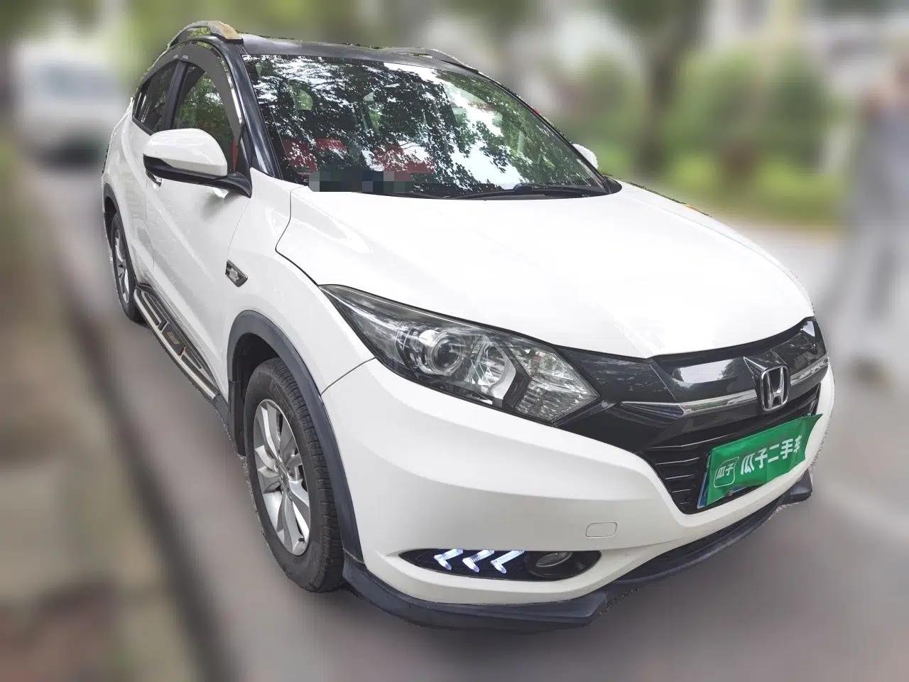 Honda Vezel 2015 1.5L CVT two-wheel drive Comfort trim — миниатюра 3
