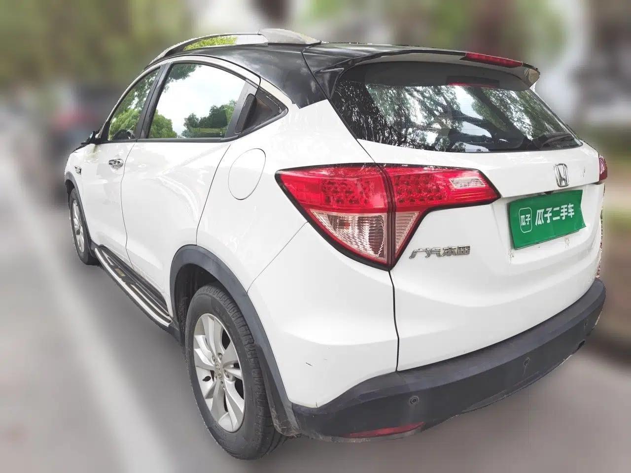 Honda Vezel 2015 1.5L CVT two-wheel drive Comfort trim — миниатюра 4