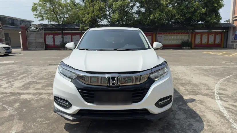 Honda Vezel 2020 1.5L CVT Luxury Edition — миниатюра 2