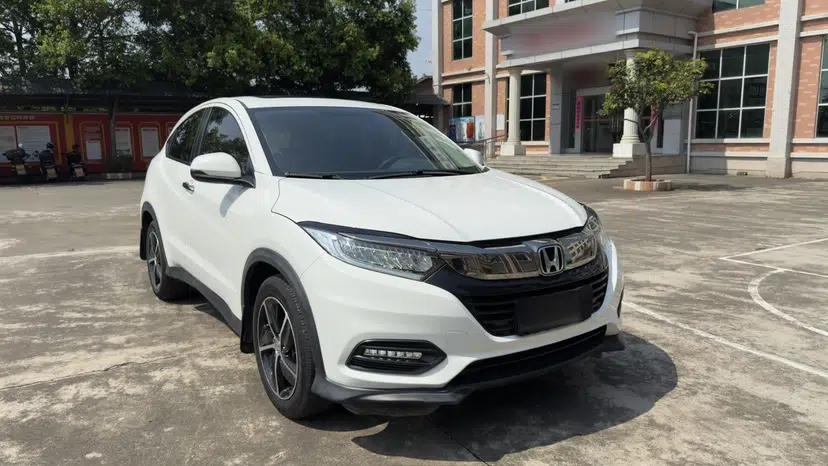 Honda Vezel 2020 1.5L CVT Luxury Edition — миниатюра 6