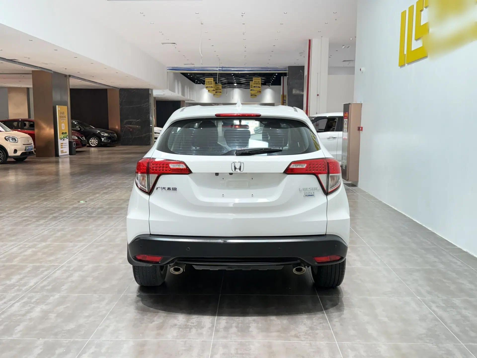 Honda Vezel 2019 220 TURBO CVT Elite Edition China VI — миниатюра 16