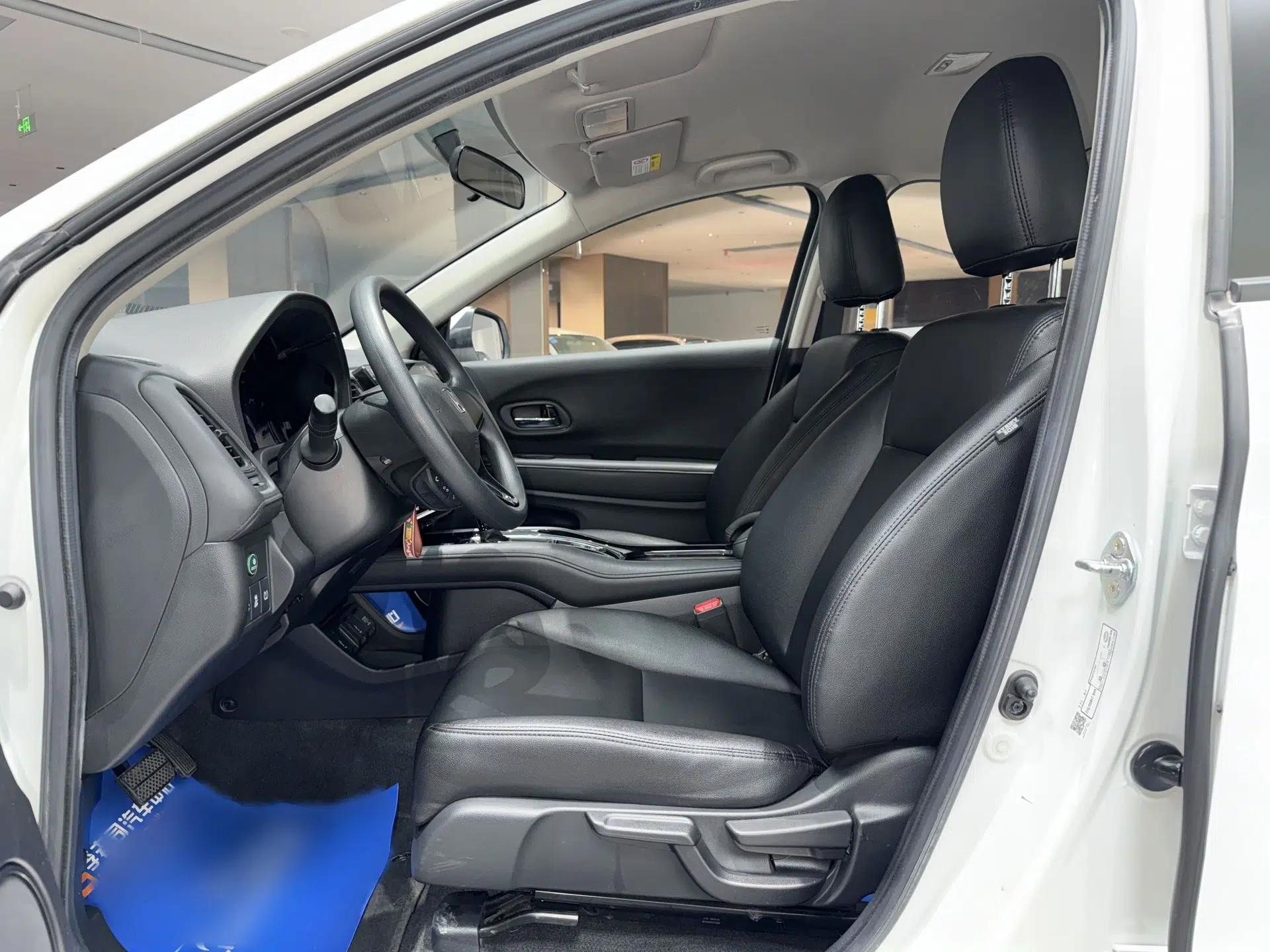Honda Vezel 2019 220 TURBO CVT Elite Edition China VI — миниатюра 31