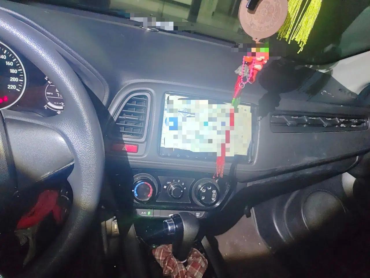 Honda Vezel 2015 1.5L CVT two-wheel drive Comfort trim — миниатюра 12
