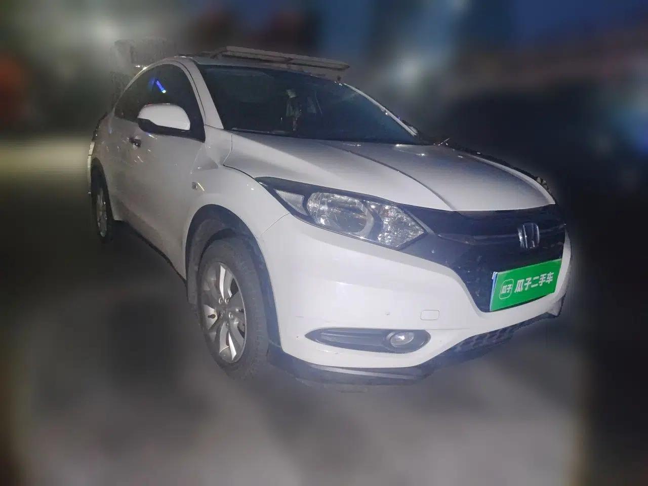 Honda Vezel 2015 1.5L CVT two-wheel drive Comfort trim — миниатюра 3