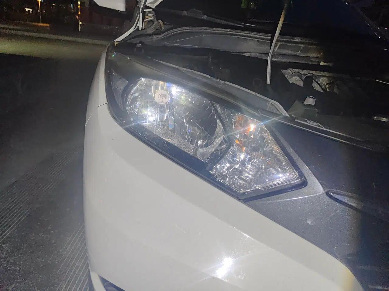 Honda Vezel 2015 1.5L CVT two-wheel drive Comfort trim — миниатюра 7