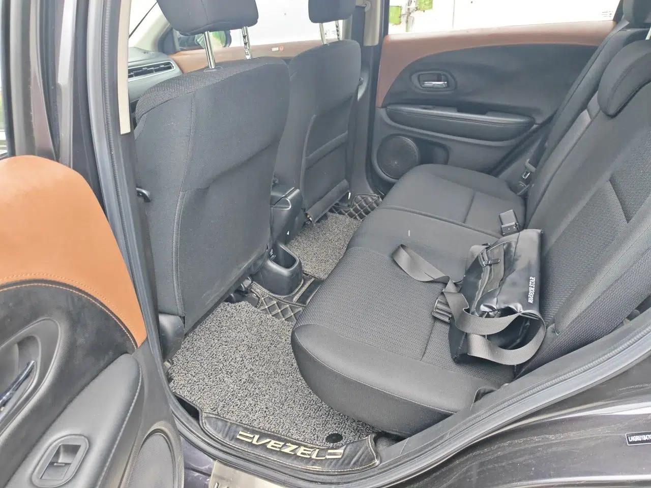 Honda Vezel 2015 1.5L CVT two-wheel drive Comfort trim — миниатюра 17