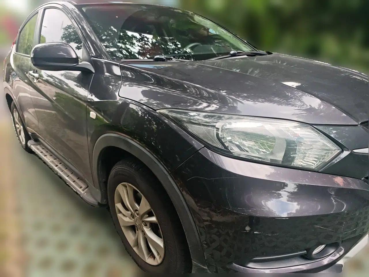 Honda Vezel 2015 1.5L CVT two-wheel drive Comfort trim — миниатюра 3