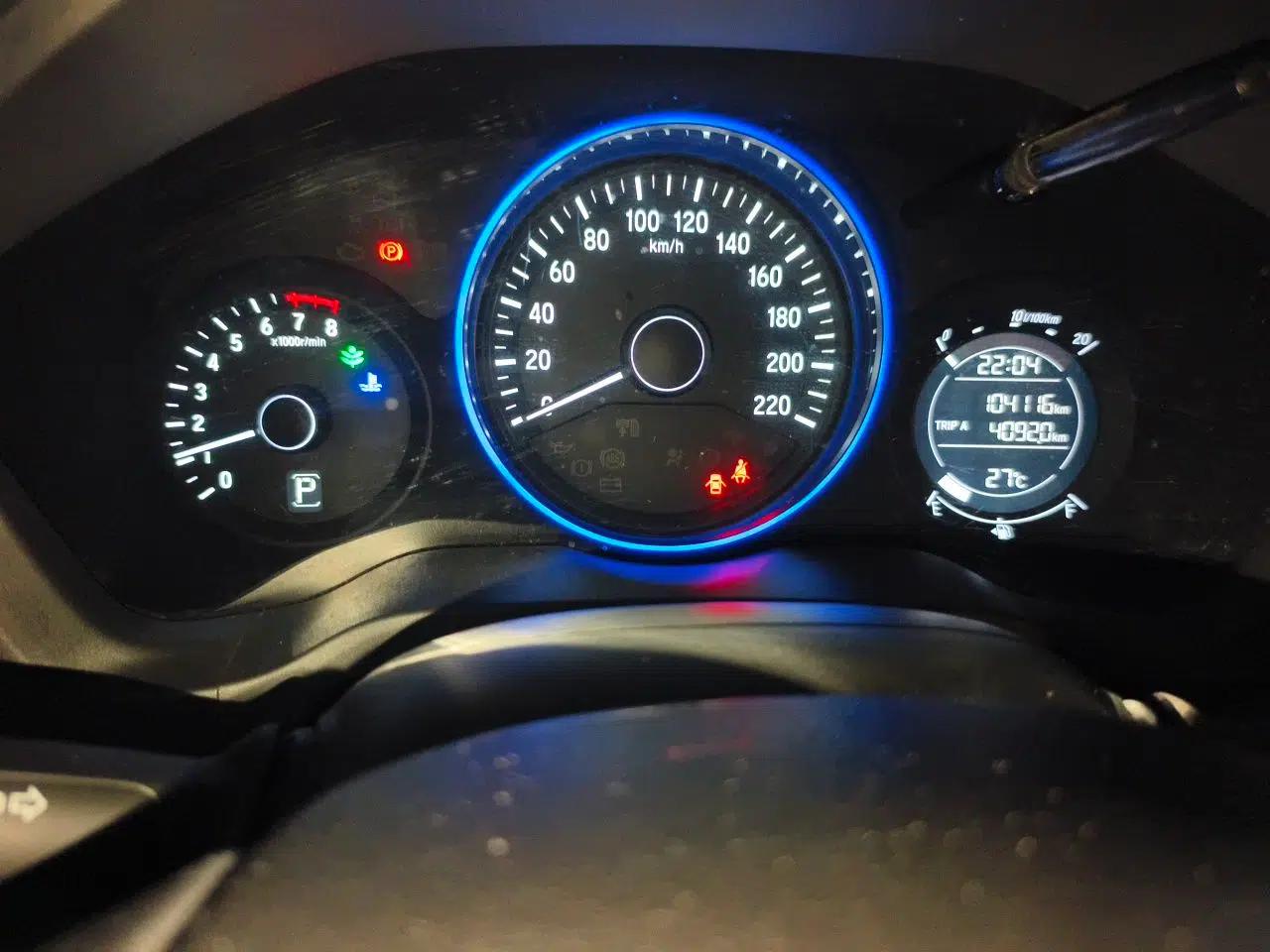 Honda Vezel 2015 1.5L CVT two-wheel drive Comfort trim — миниатюра 11