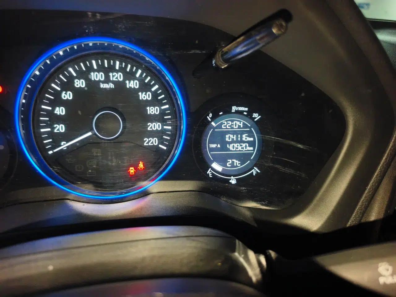 Honda Vezel 2015 1.5L CVT two-wheel drive Comfort trim — миниатюра 12