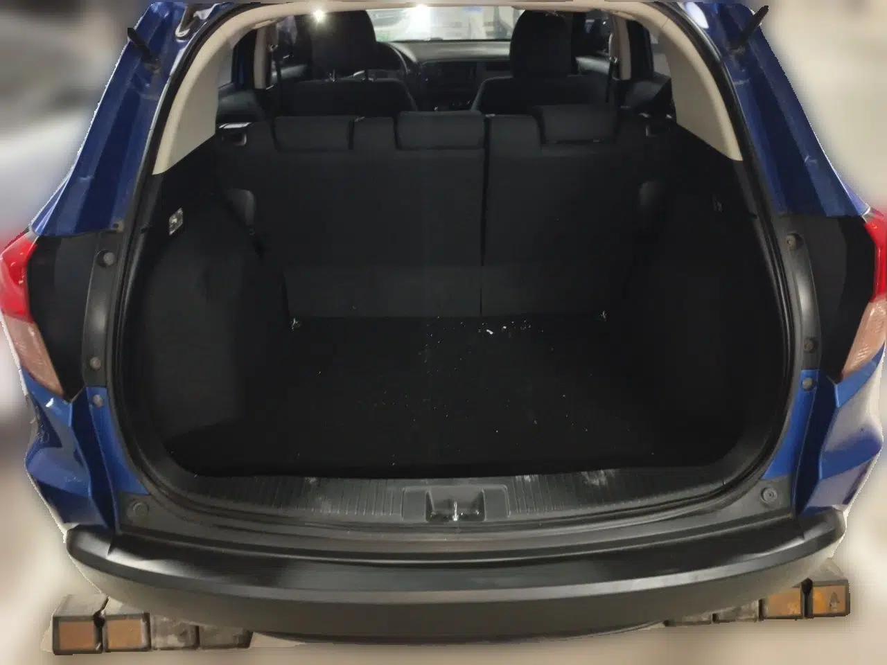 Honda Vezel 2015 1.5L CVT two-wheel drive Comfort trim — миниатюра 19