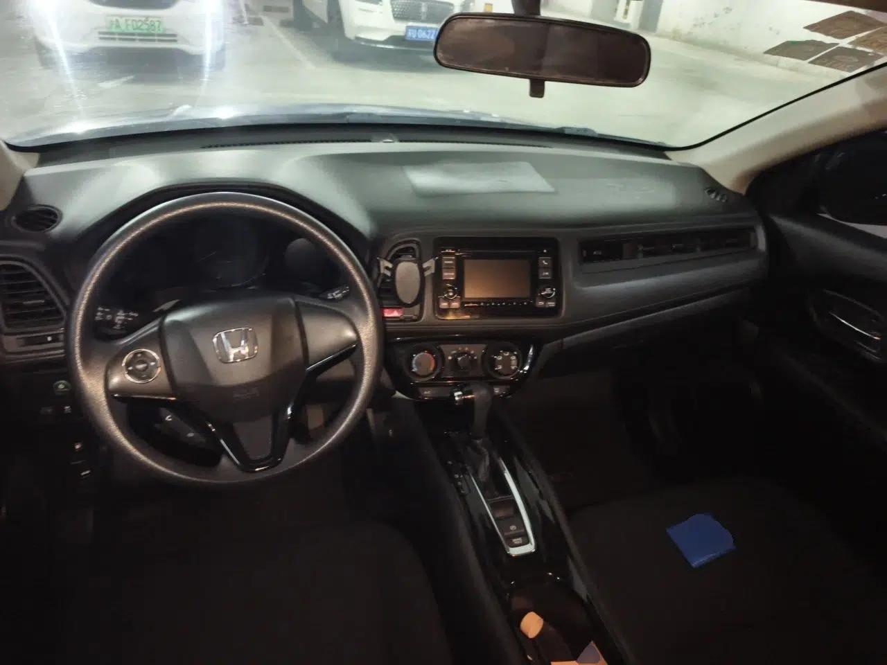 Honda Vezel 2015 1.5L CVT two-wheel drive Comfort trim — миниатюра 9