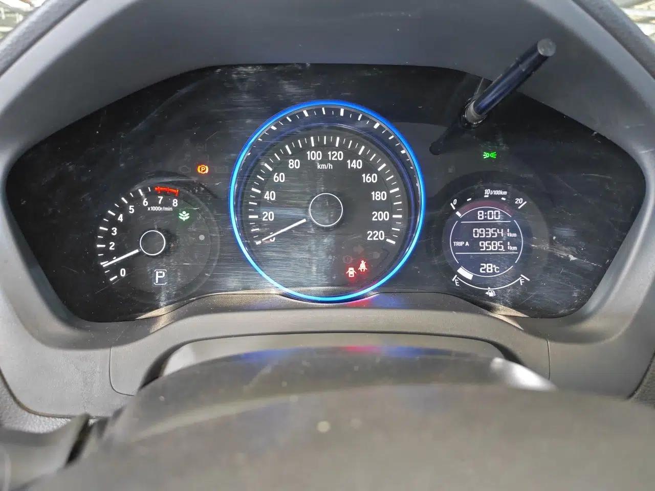 Honda Vezel 2017 1.5L CVT 2WD Comfort Model — миниатюра 11