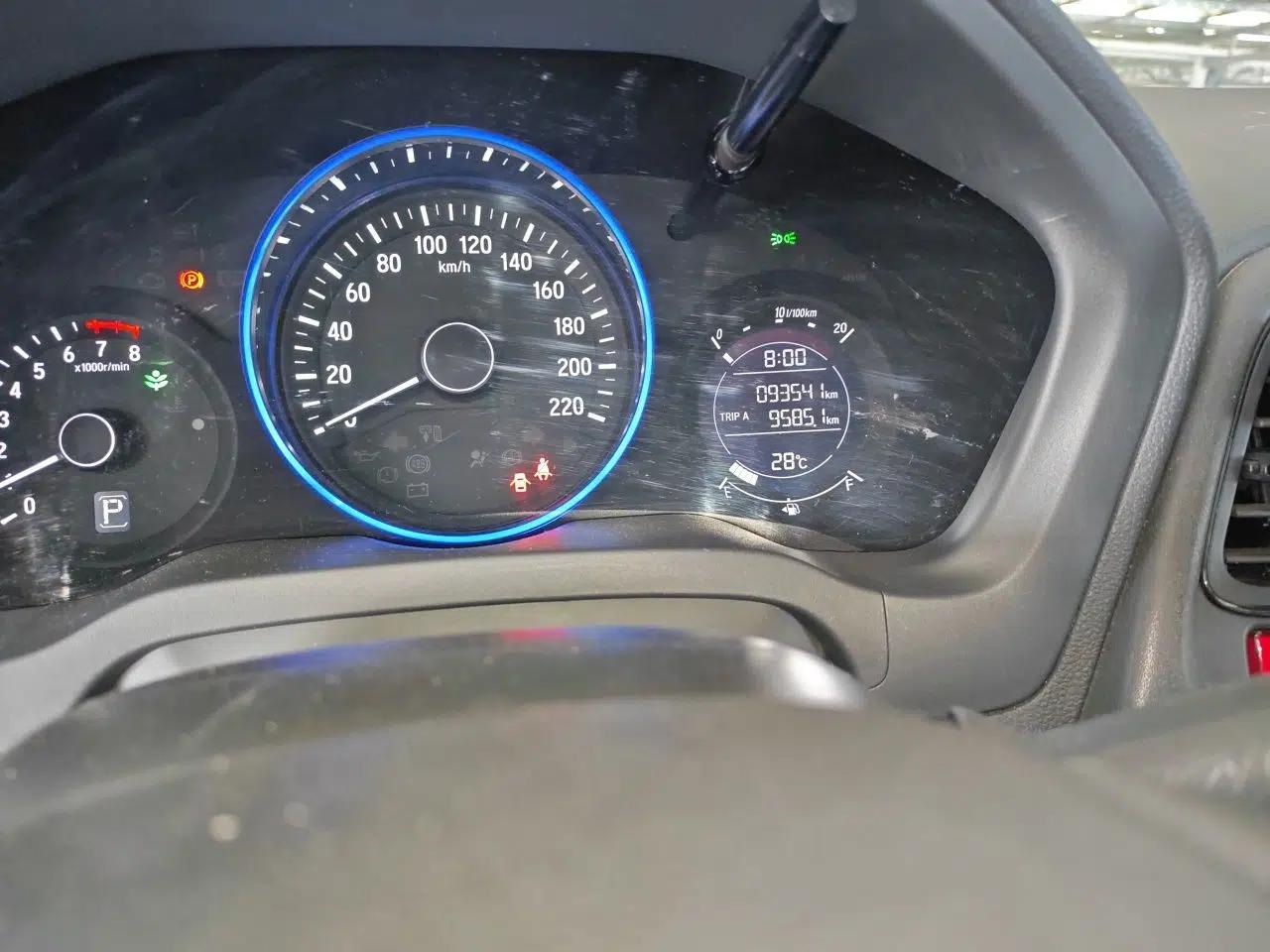 Honda Vezel 2017 1.5L CVT 2WD Comfort Model — миниатюра 12