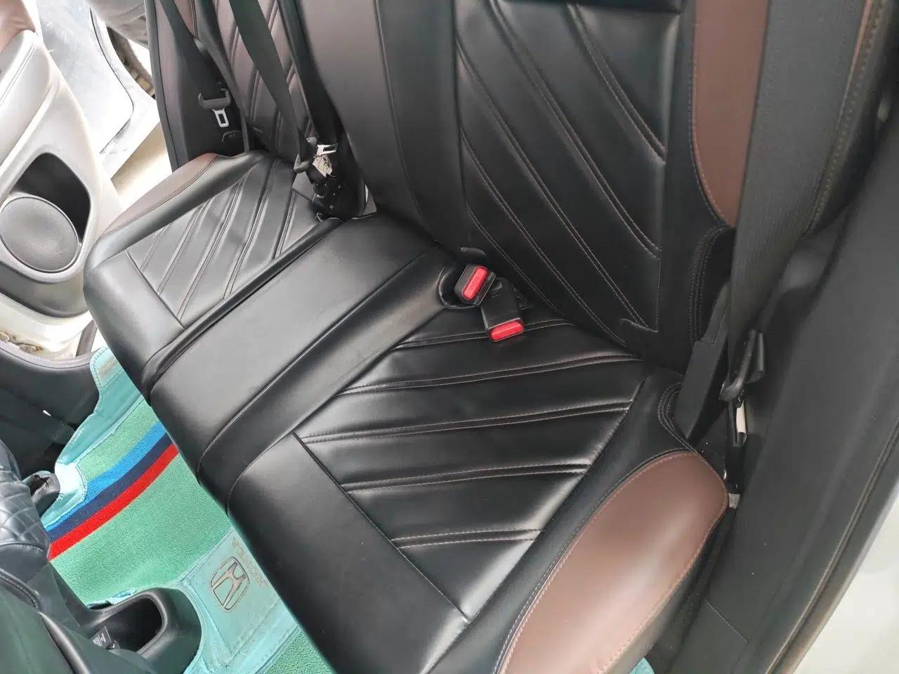 Honda Vezel 2017 1.5L CVT 2WD Comfort Model — миниатюра 17