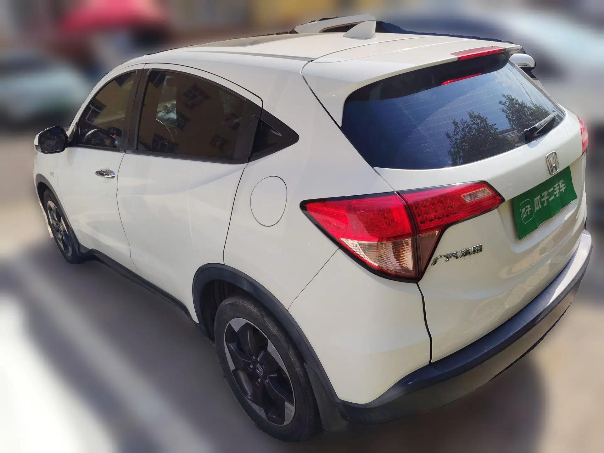 Honda Vezel 2016 1.8L CVT Front-Wheel Drive Pioneer Edition — миниатюра 4