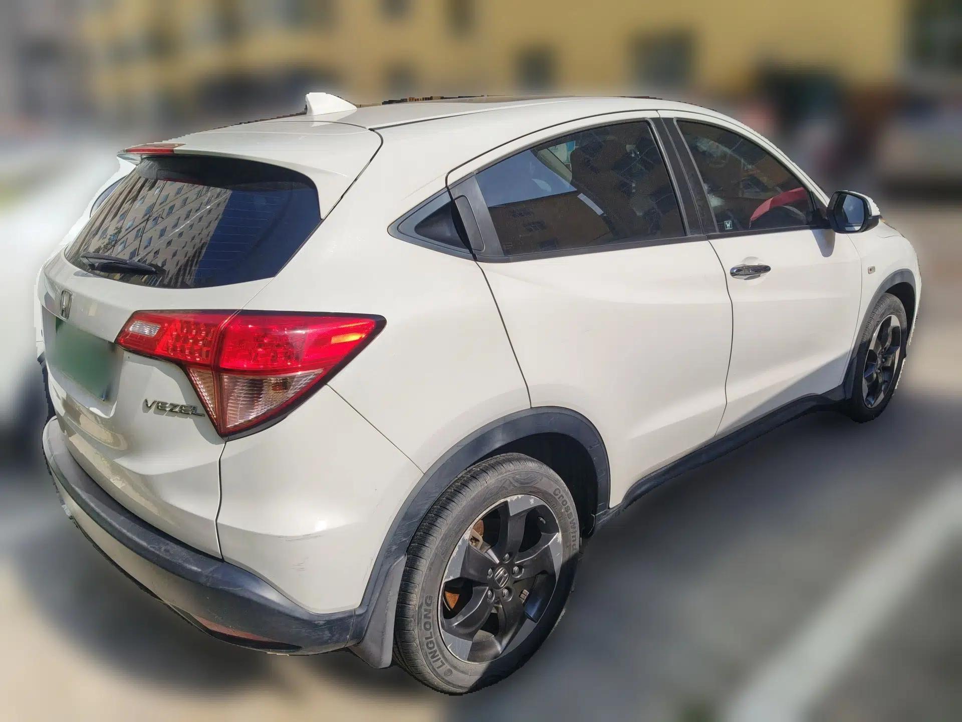 Honda Vezel 2016 1.8L CVT Front-Wheel Drive Pioneer Edition — миниатюра 6