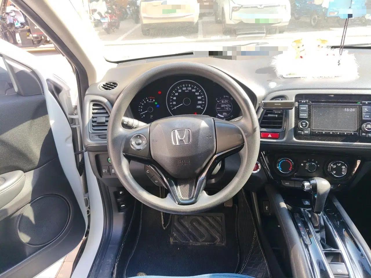 Honda Vezel 2016 1.8L CVT Front-Wheel Drive Pioneer Edition — миниатюра 10