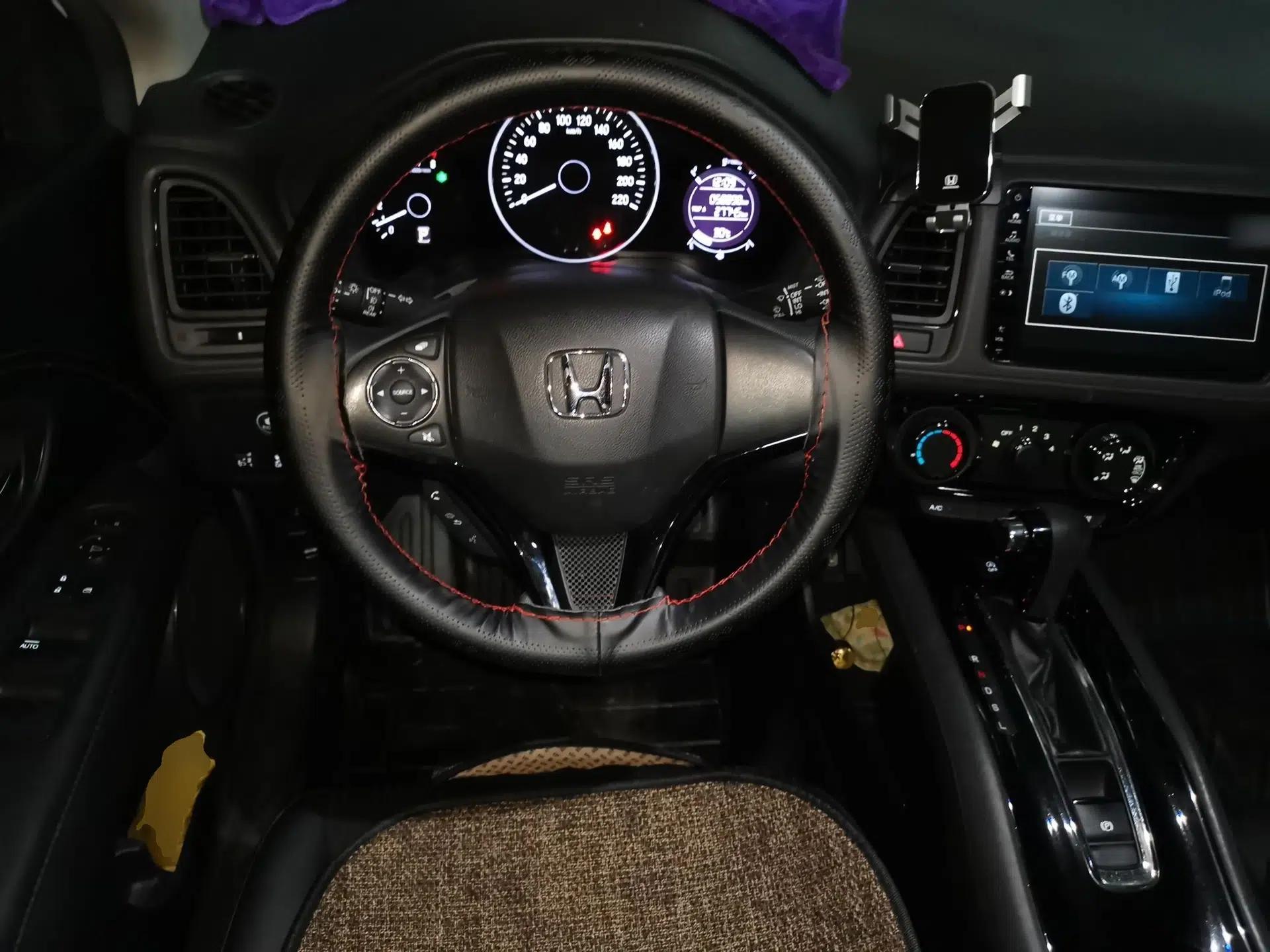 Honda Vezel 2020 1.5L CVT Pioneer Edition — миниатюра 10
