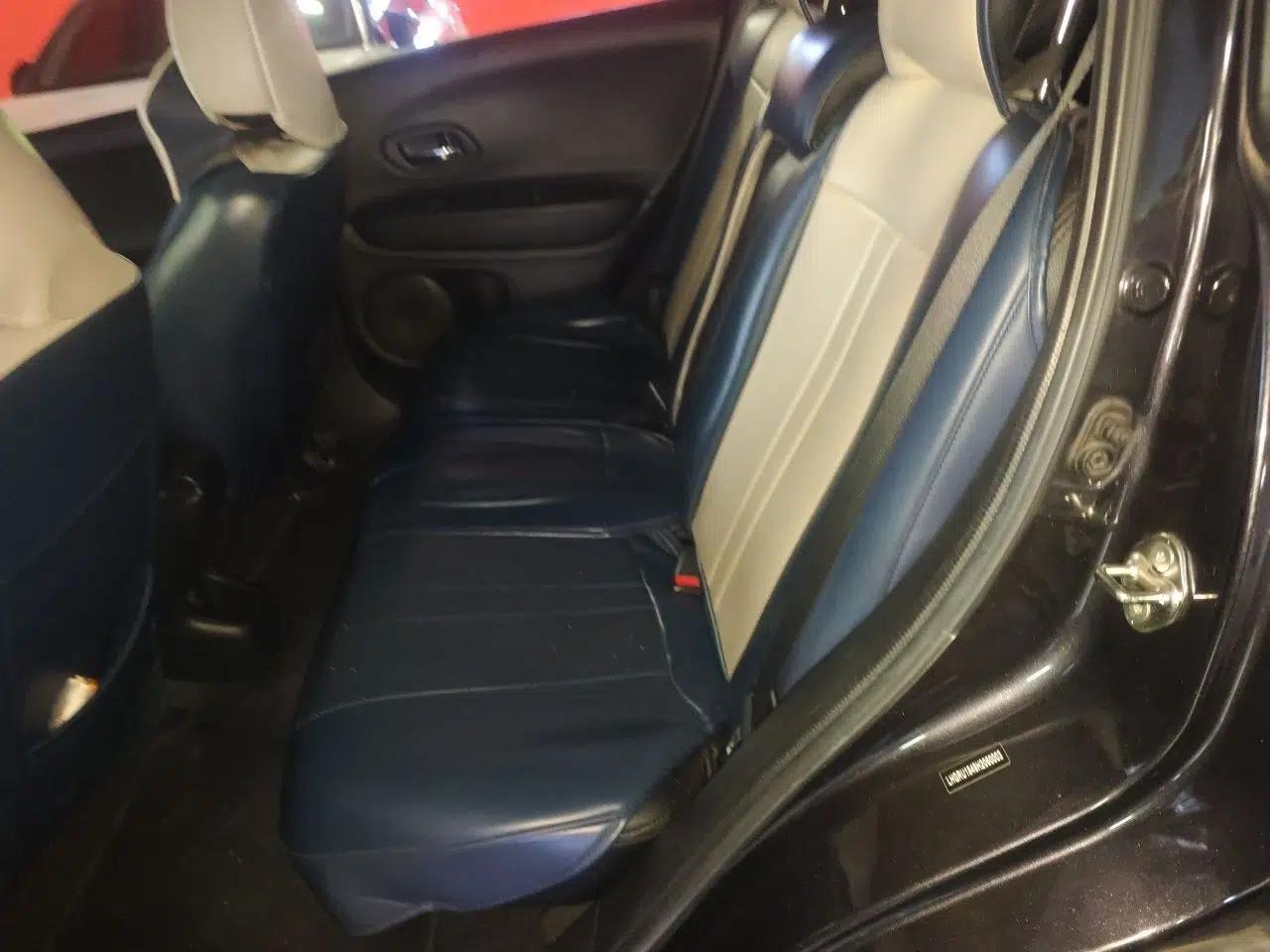 Honda Vezel 2017 1.5L CVT 2WD Comfort Model — миниатюра 17