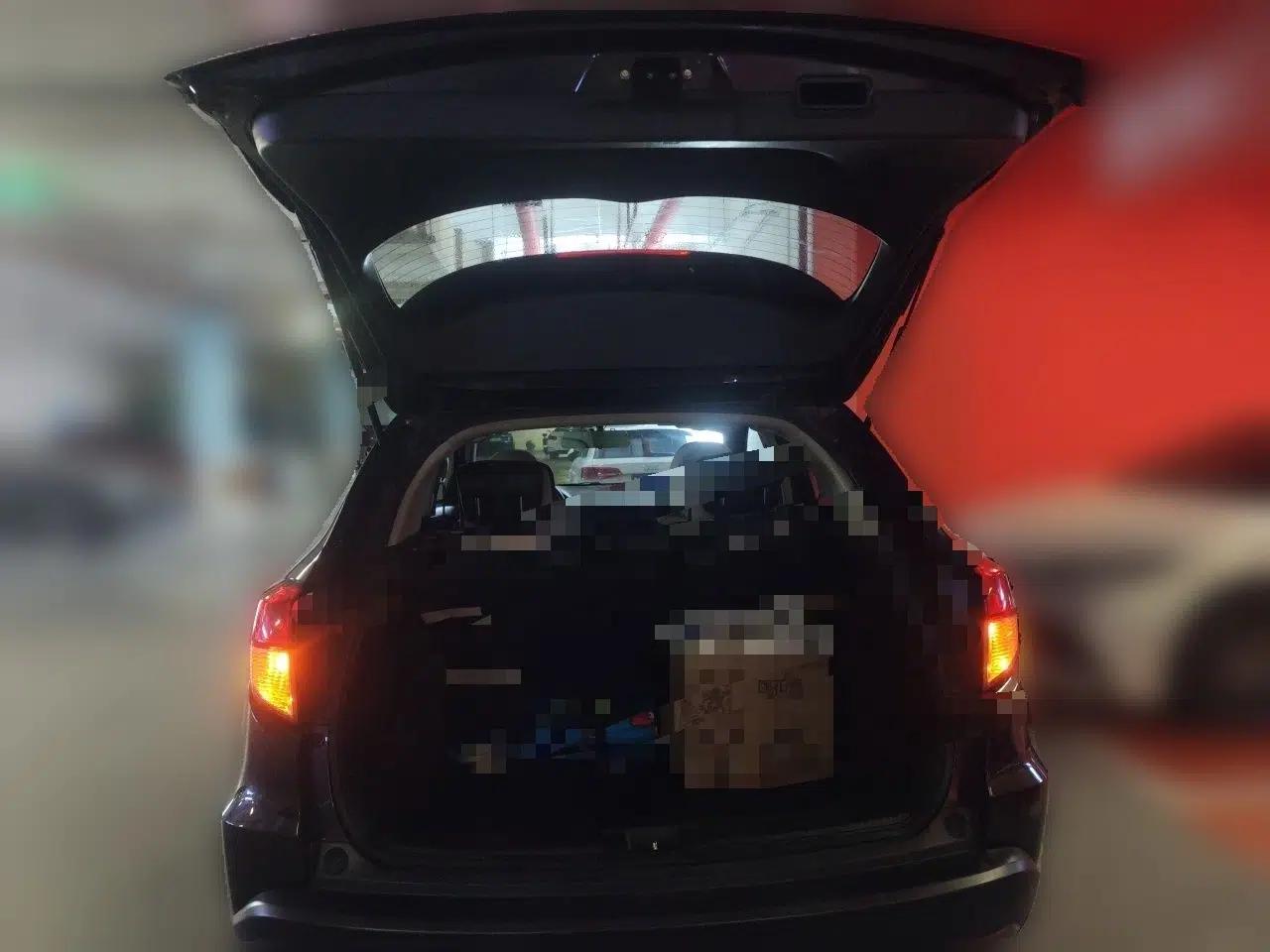 Honda Vezel 2017 1.5L CVT 2WD Comfort Model — миниатюра 19