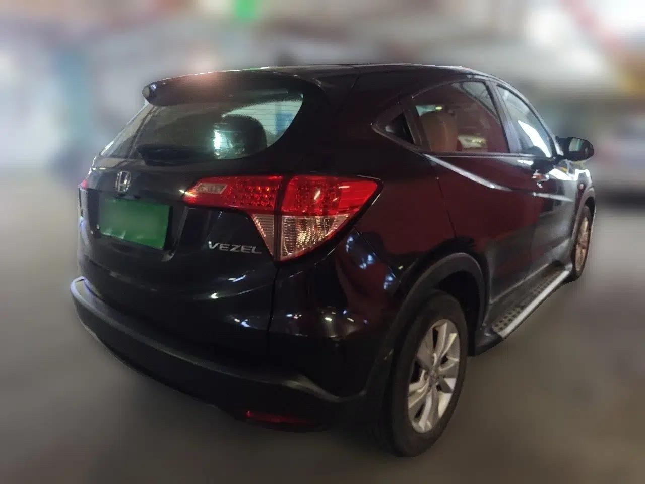 Honda Vezel 2017 1.5L CVT 2WD Comfort Model — миниатюра 6