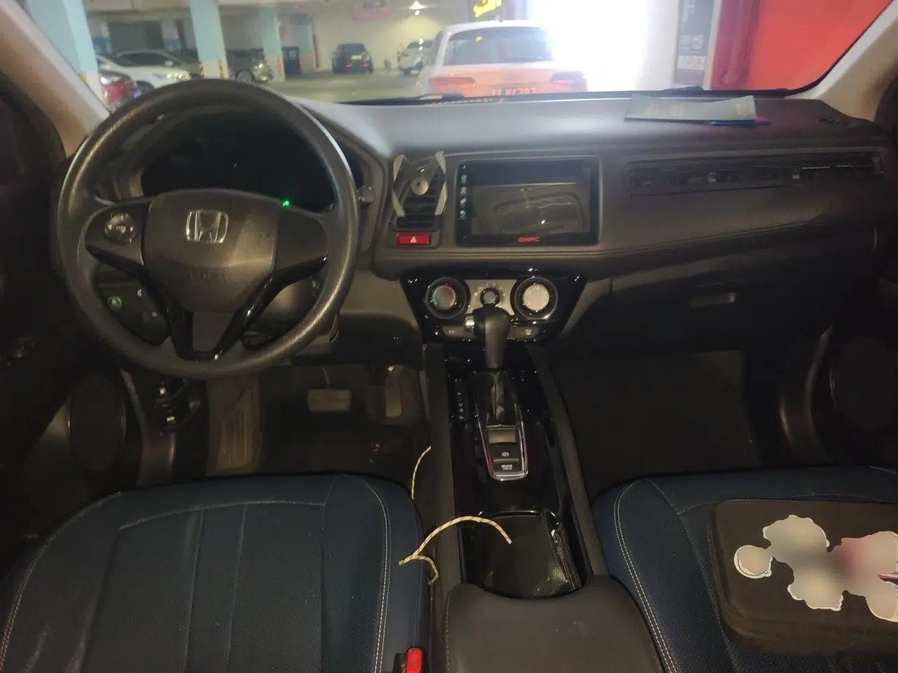Honda Vezel 2017 1.5L CVT 2WD Comfort Model — миниатюра 9