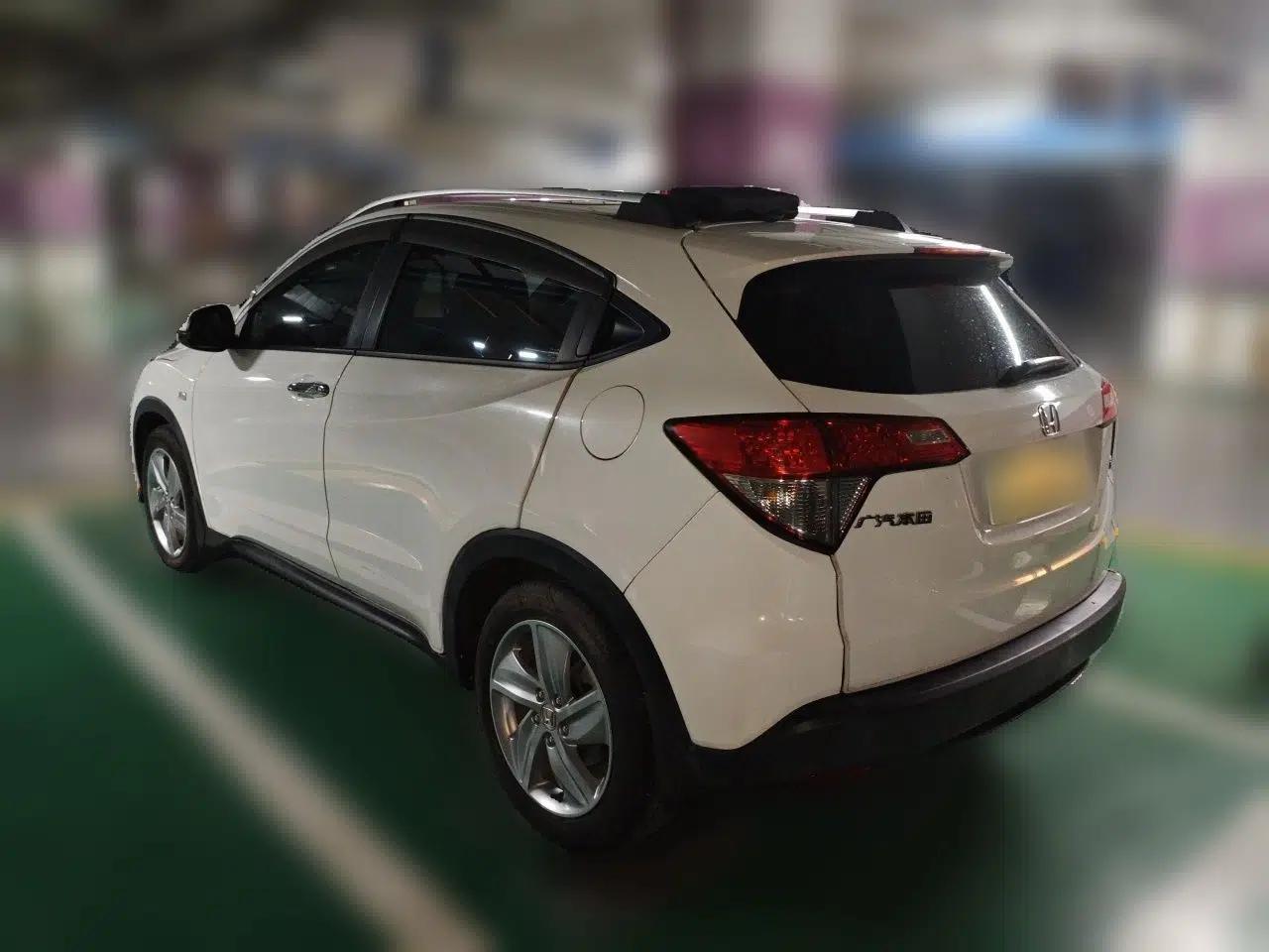 Honda Vezel 2020 1.5L CVT Elite Edition — миниатюра 4