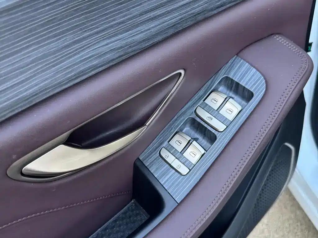 Jetour X90 PLUS 2024 1.6TD DCT Family Fun Edition 7-Seater — миниатюра 15