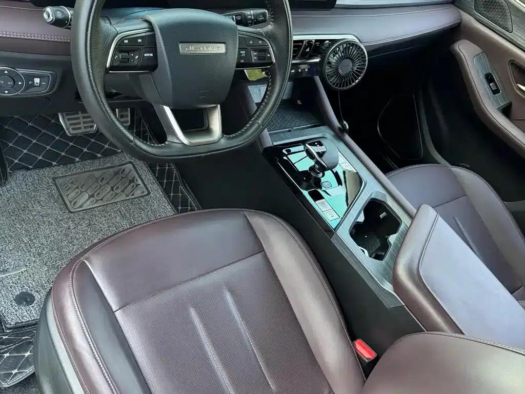 Jetour X90 PLUS 2024 1.6TD DCT Family Fun Edition 7-Seater — миниатюра 18