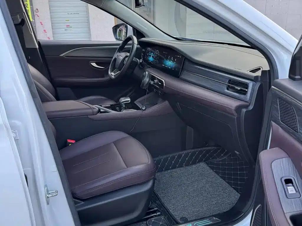 Jetour X90 PLUS 2024 1.6TD DCT Family Fun Edition 7-Seater — миниатюра 19