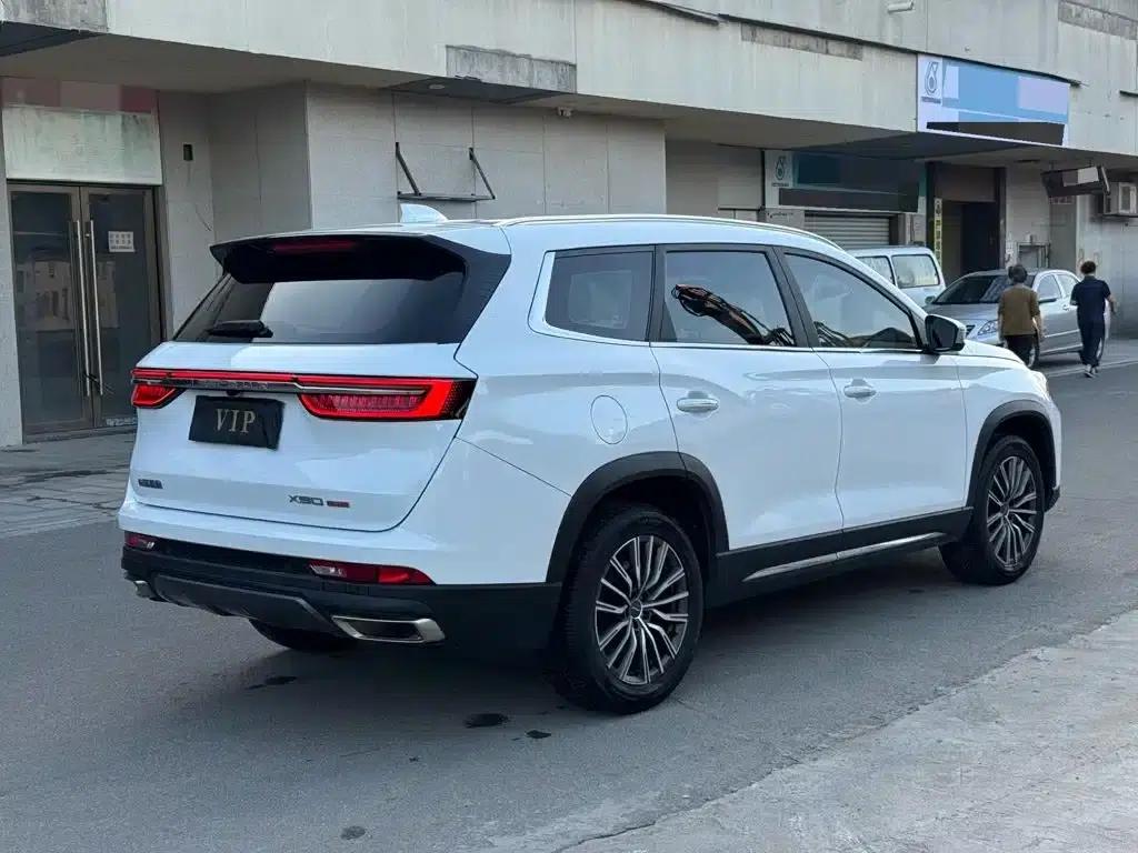 Jetour X90 PLUS 2024 1.6TD DCT Family Fun Edition 7-Seater — миниатюра 4
