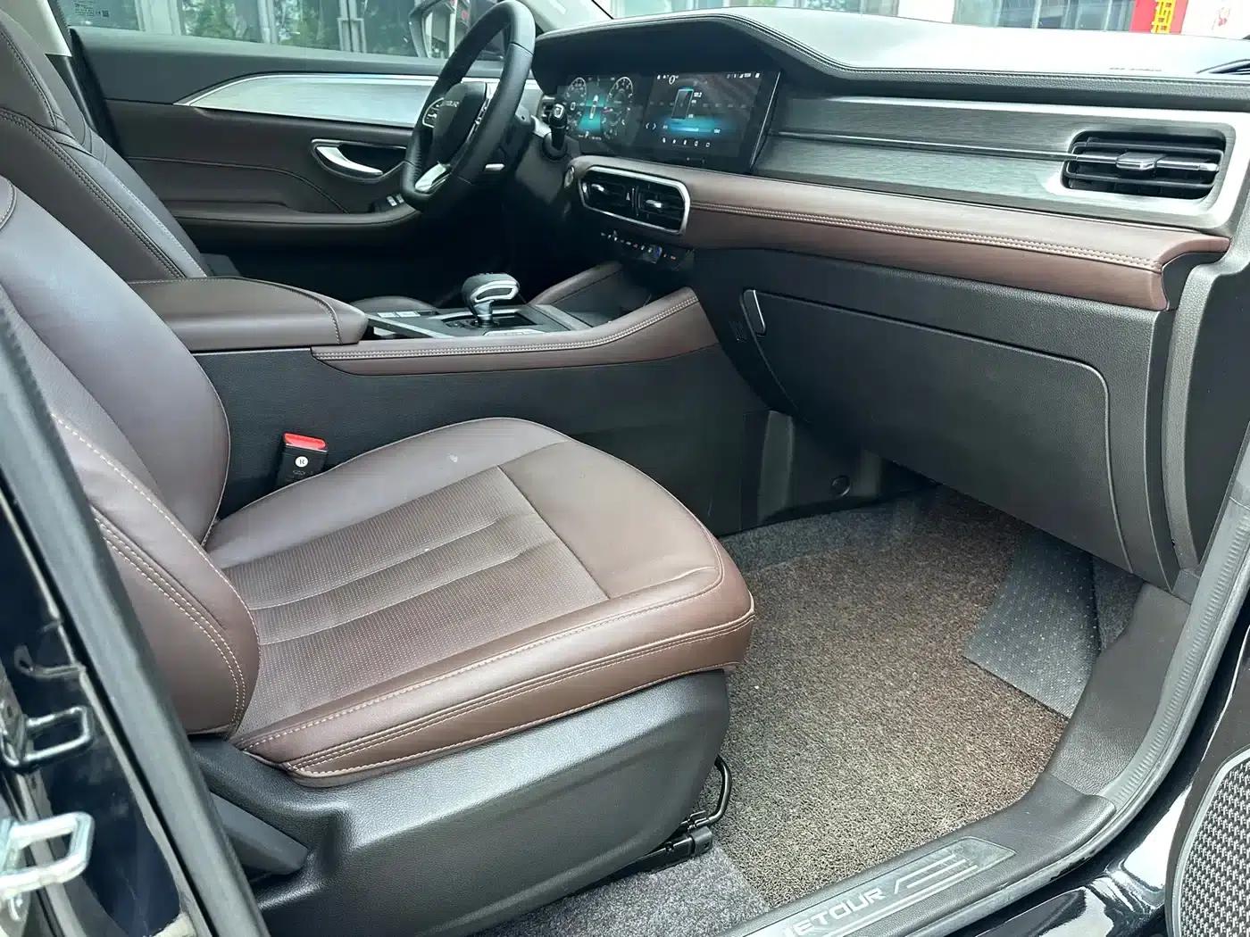 Jetour X90 PLUS 2021 1.6TD DCT Manor 7-seater — миниатюра 12