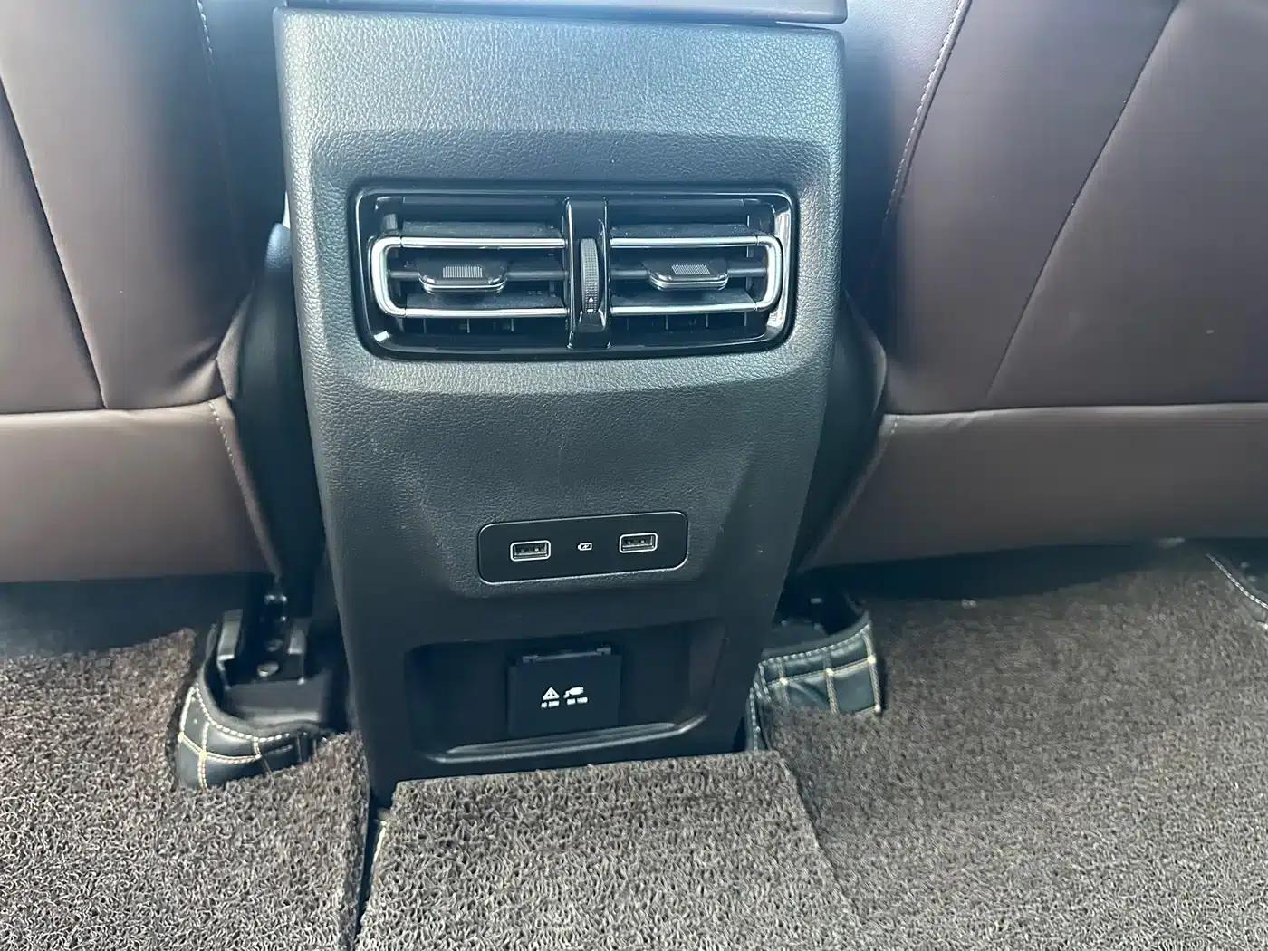 Jetour X90 PLUS 2021 1.6TD DCT Manor 7-seater — миниатюра 10